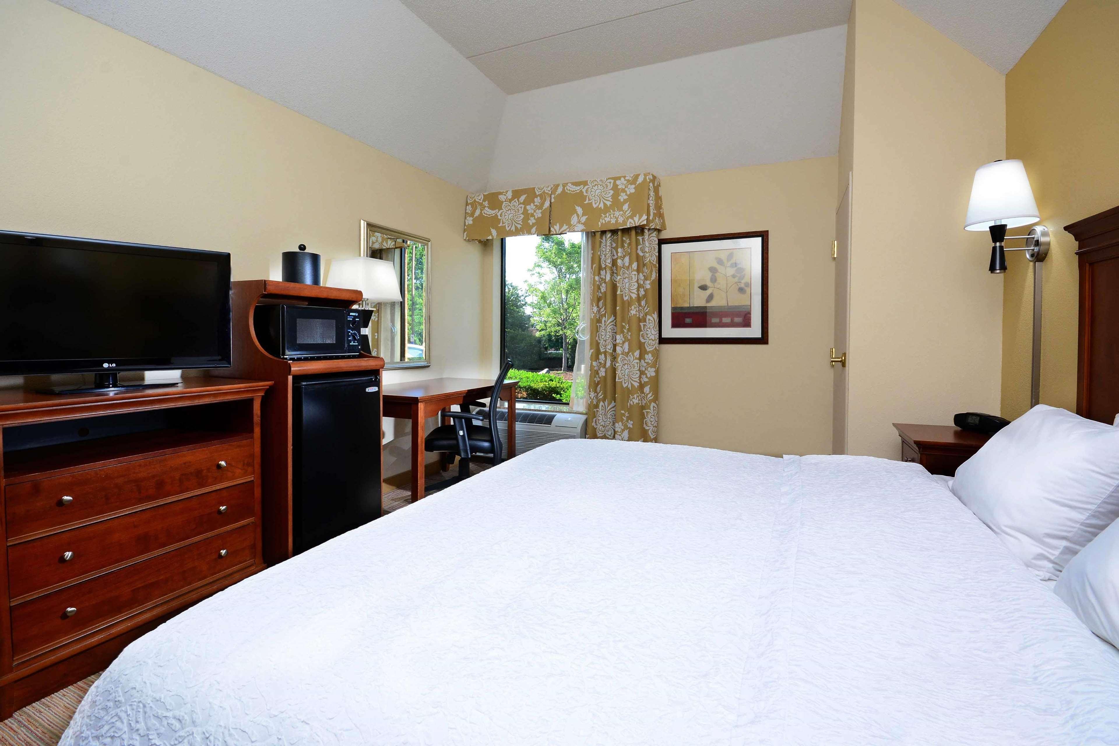 Hampton Inn Raleigh Capital Blvd North מראה חיצוני תמונה