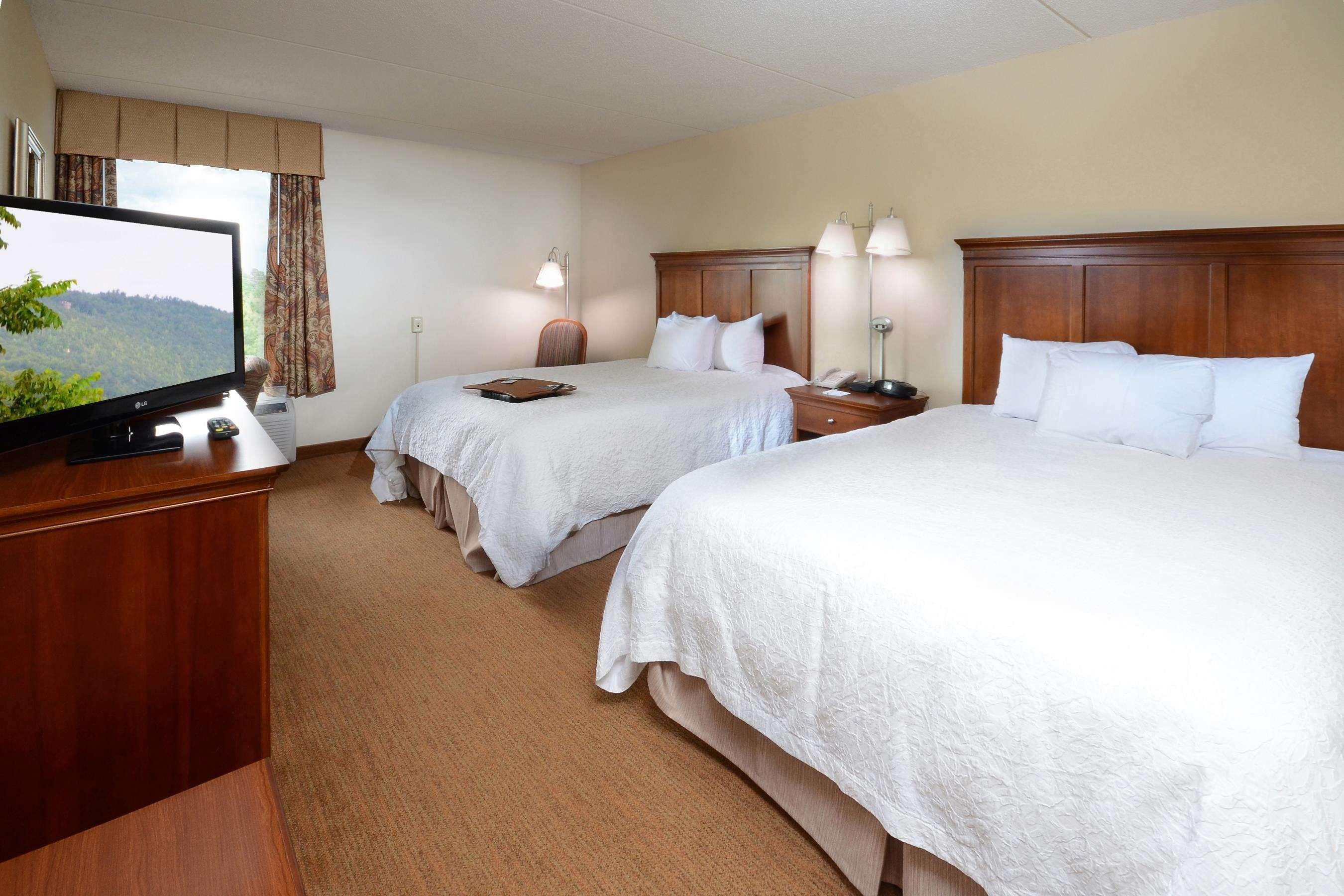 Hampton Inn Raleigh Capital Blvd North מראה חיצוני תמונה