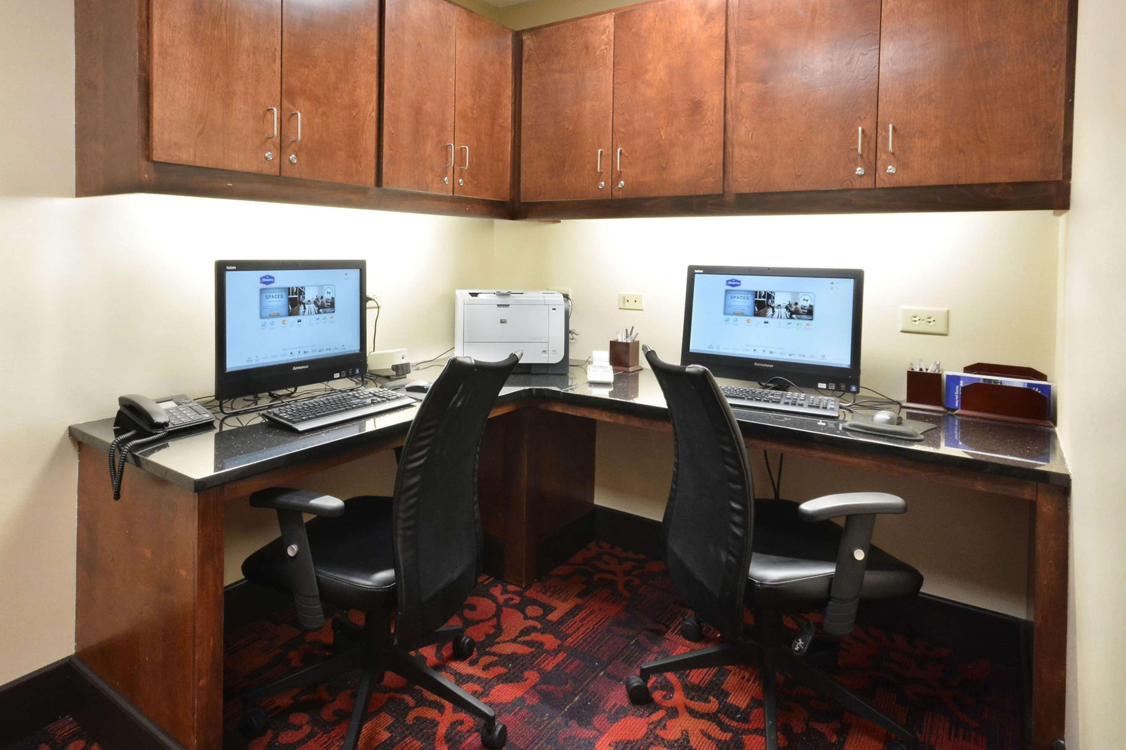 Hampton Inn Raleigh Capital Blvd North מראה חיצוני תמונה