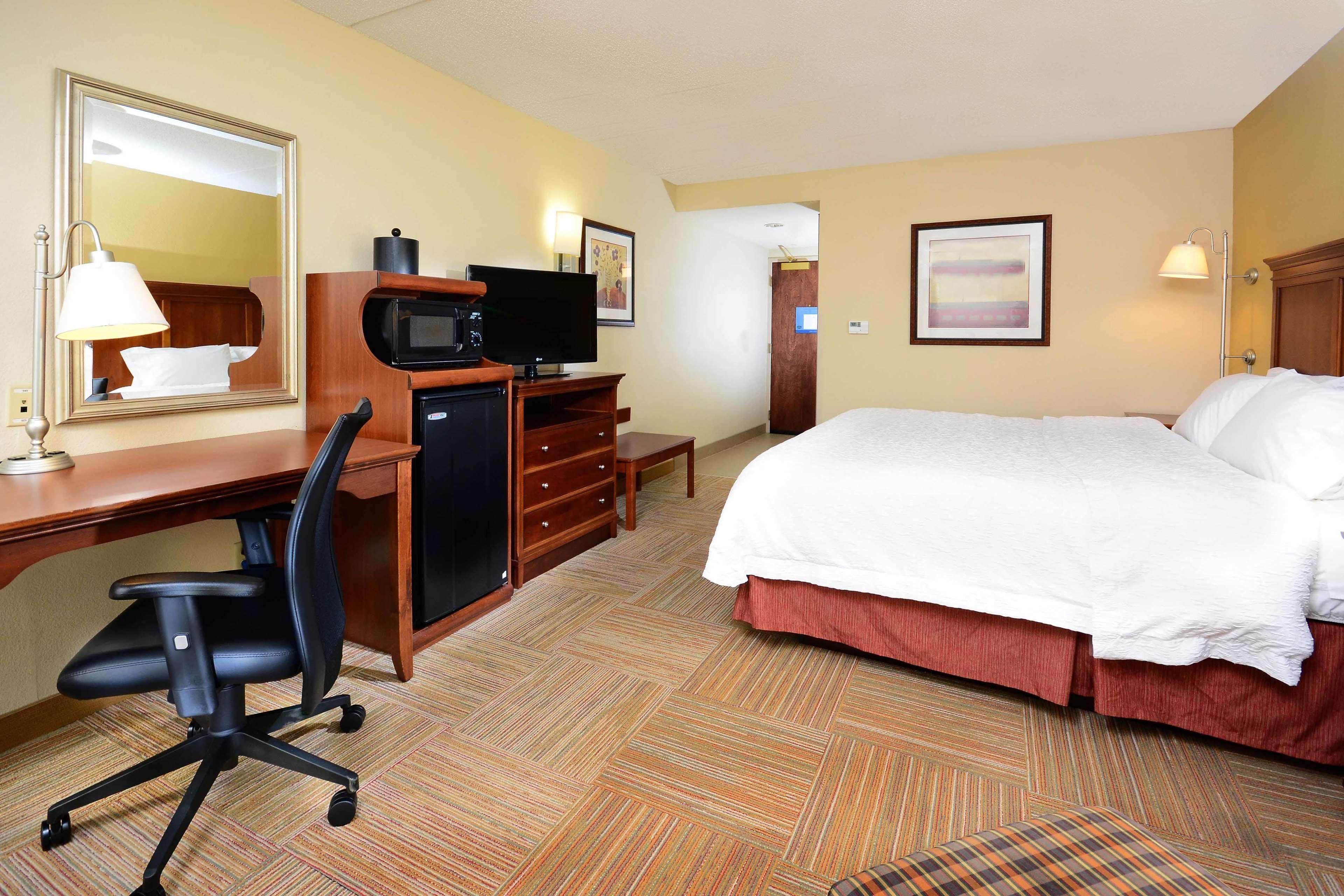 Hampton Inn Raleigh Capital Blvd North מראה חיצוני תמונה