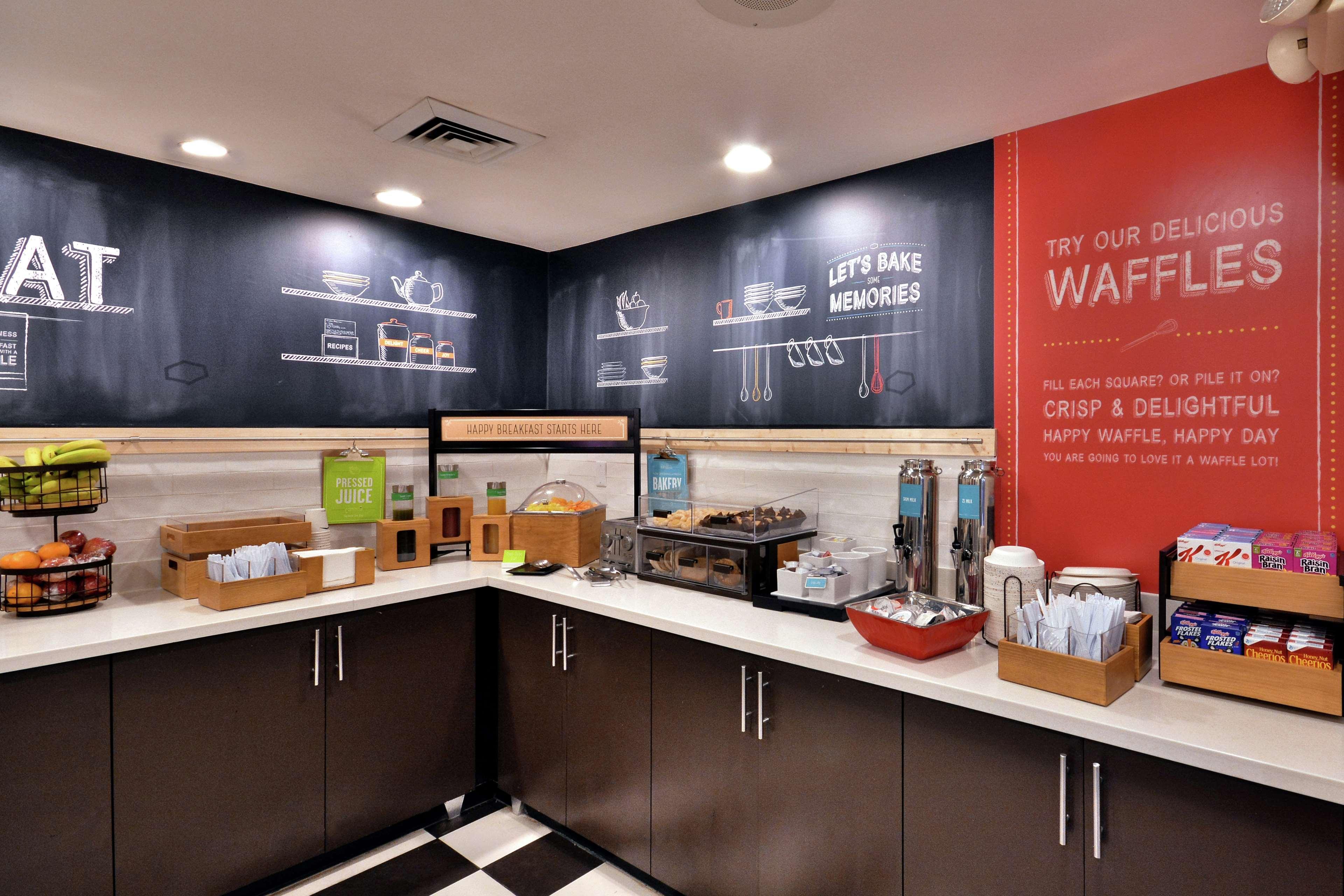 Hampton Inn Raleigh Capital Blvd North מראה חיצוני תמונה