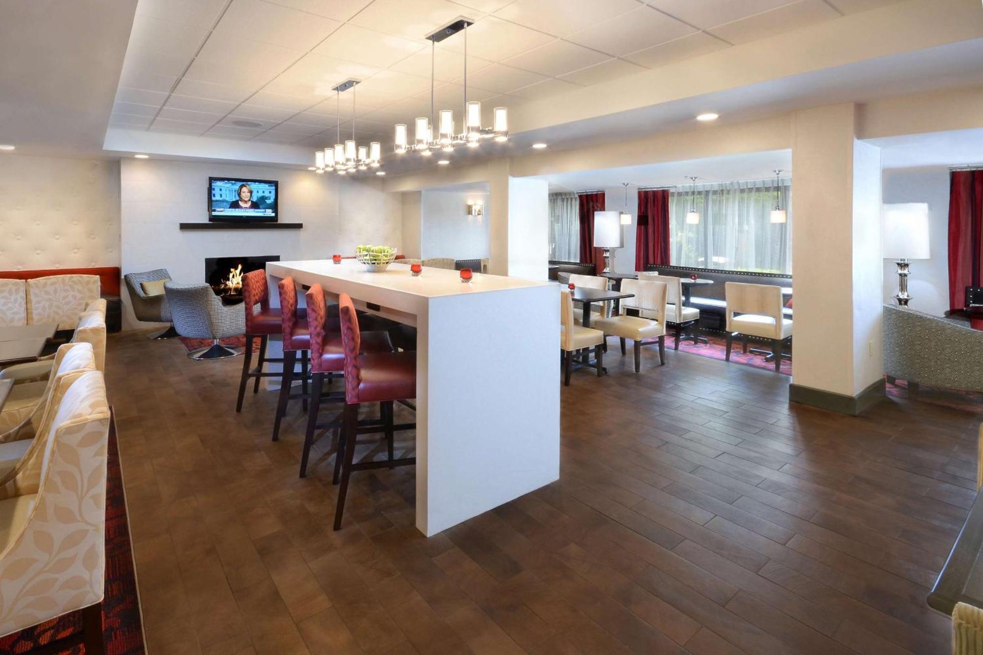 Hampton Inn Raleigh Capital Blvd North מראה חיצוני תמונה