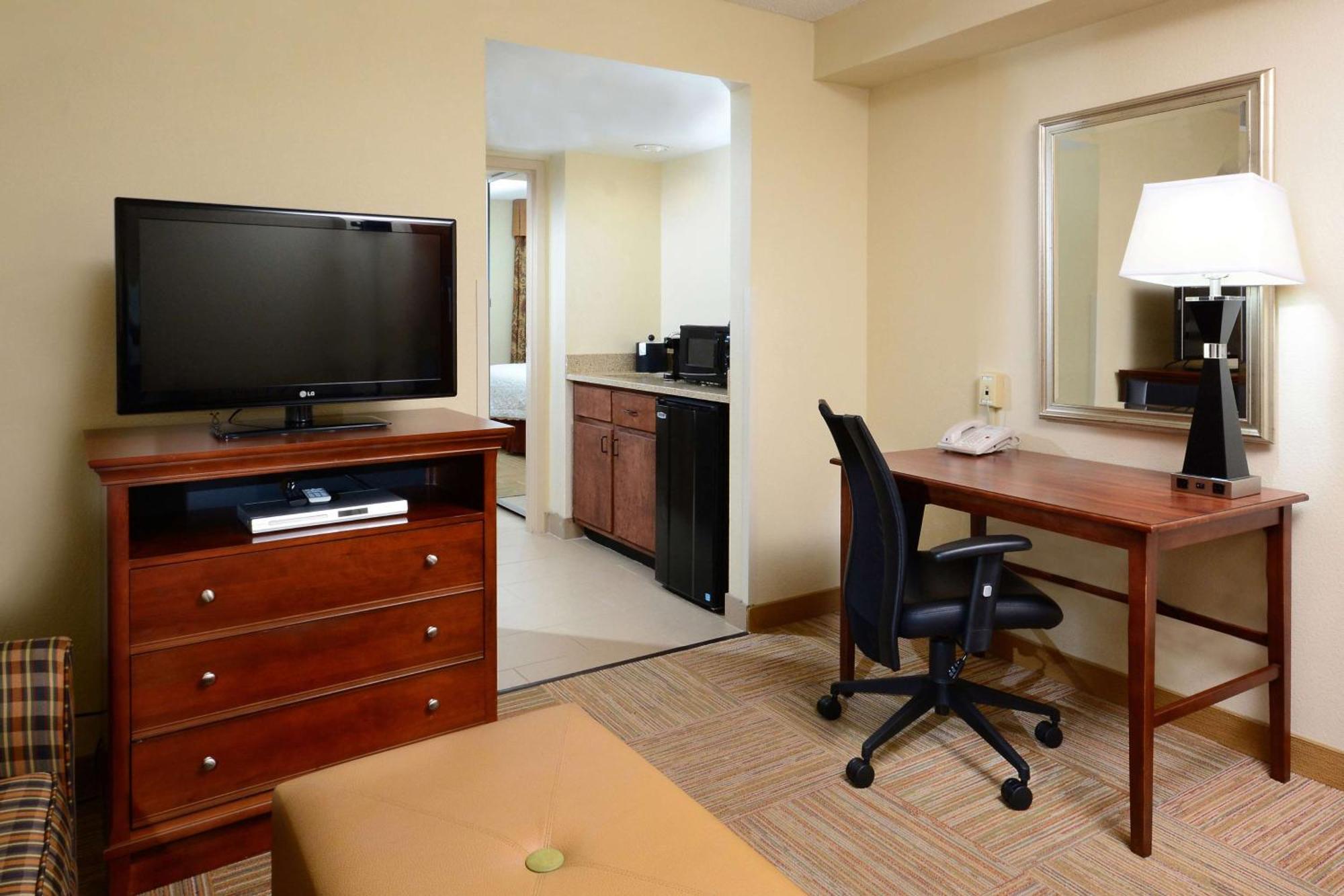 Hampton Inn Raleigh Capital Blvd North מראה חיצוני תמונה