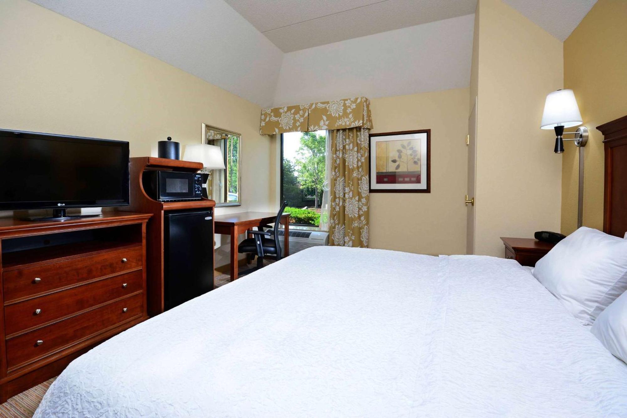 Hampton Inn Raleigh Capital Blvd North מראה חיצוני תמונה